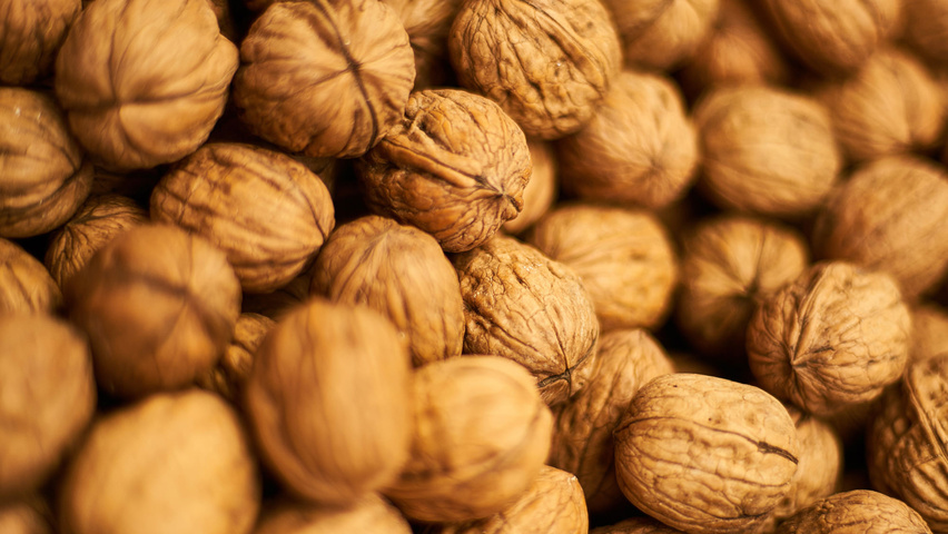 Juglans regia Frucht